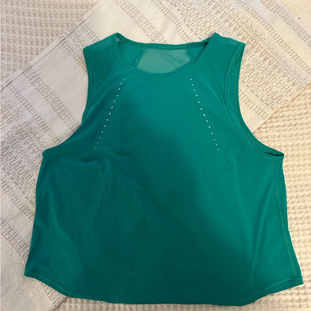 Lululemon cropped tank top